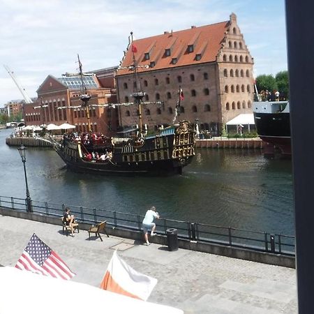 Motlawa Bulvar Residence Z Widokiem Na Rzeke Motlawa By Downtown Apartments Gdansk Bagian luar foto